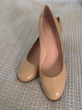 NWOT kate spade Patent Nude Round-Toe Pumps SZ 10 1/2